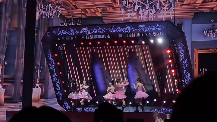 Red Velvet R To V Concert - Feel My Rhythm