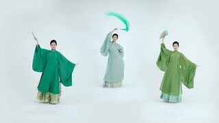 The dance "Sending to the Bright Moon" by the beautiful ladies of the late Ming Dynasty is a serious