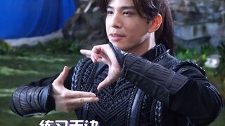 Back to 20220914 Lin Pai Rui as Shang Que in cdrama " Love Between Fairy and Devil "