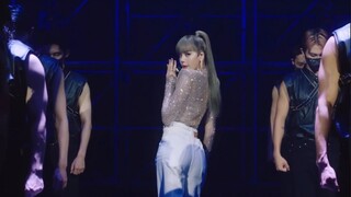 So hot! LISA's first solo show of "LALISA" at The Tonight Show