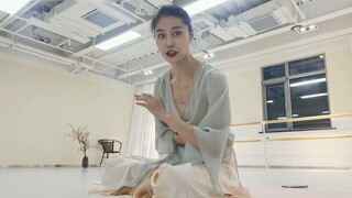 Lớp học khiêu vũ cổ điển nhỏ: các yếu tố cơ bản về hơi thở và nhịp điệu cơ thể