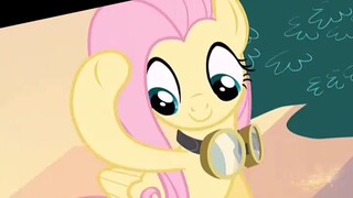 Rourou can't fly at all. Is your cute symbol a tornado?