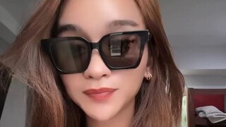 "Sekilas doang… tapi langsung bikin penasaran 😶‍🌫️"