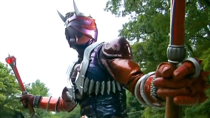 Kamen Rider Hibiki: Hibiki activates part of the red form!