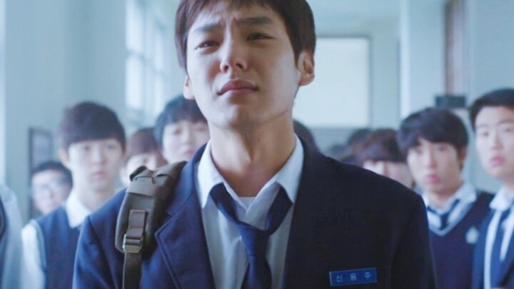 [แนะนำโดย Korean Fu/School] "โลกนี้มันเลวร้ายขนาดนี้ ตอนจบไม่ควรทำให้ผู้คนหัวเราะเหรอ?"