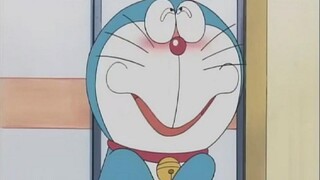 Nobita: Đôrêmon! Tôi...sao đột nhiên tôi lại dài ra thế này! ! ! !