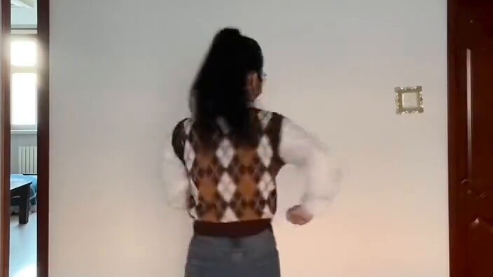 เหมือนว่านักศึกษาจะต้องสอบแอโรบิคอีกรอบเหรอคะ?