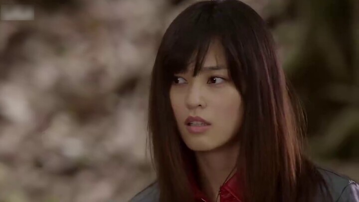 นี่ไม่ใช่แค่การเปลี่ยนแปลงครั้งแรกของ Xiang Yu แต่ยังเป็นฉากช่วยเหลือที่หล่อที่สุดในกาแล็กซีอีกด้วย 