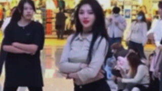 全曲随机到我的趴了 然后…. （bushi我的趴！！指扒过位置很喜欢的意思！）