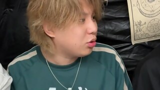 "ยักษ์"