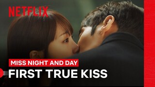 Jeong Eun-ji and Choi Jin-hyuk Finally Kiss | Miss Night and Day | Netflix Philippines