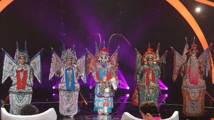 National Beauty and Heavenly Fragrance [MIC Boy Group] Peking Opera Version of "The Princess"