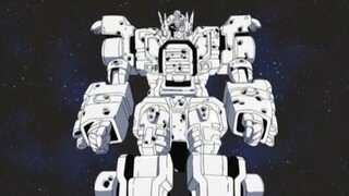 Optimus Prime breaks into the Decepticon warship and sacrifices himself to protect the Earth Transfo