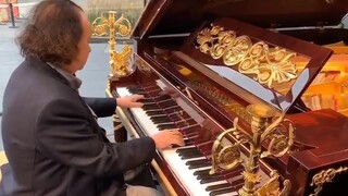 17 juta suara piano! sangat mengejutkan