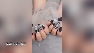 Nail đen trắng cá tính full charm