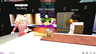 Berbuka Puasa Bersama Akif Iskandar! [Bloxburg] (Roblox Malaysia)