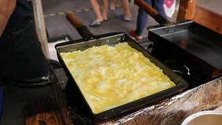 Tamagoyaki (Grilled Japanese Omelette) With Fish Roe