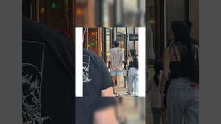 PASANGAN LEE KWANG SO DAN LEE SUNBIN TERLIHAT TENGAH BERLIBUR BERSAMA DI HAWAI BARU BARU INI!