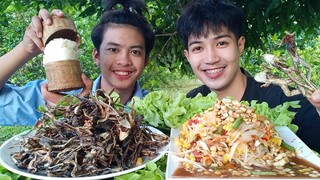 เขียดทอดกรอบ ส้มตำรสเด็ด พร้อมข้าวเหนียว แซ่บมากๆ