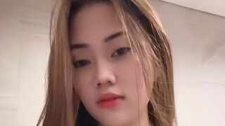 Cewek Ini Gak Ngomong Sepatah Kata… Tapi LIAT AJA GESTURNYA!