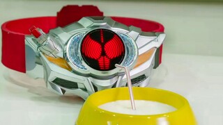 Melihat adegan-adegan lucu (akar segala kejahatan) yang terkenal di Kamen Rider Edisi 3