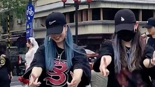 Em như ngọn lửa mùa đông
