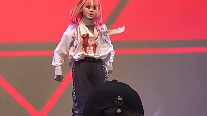 A fake person vomiting blood in public on stage?! [First translation on the Internet] open the door 