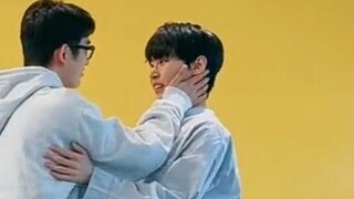 [Park Jinyoung x Kim Doyoung] Thử thách nhảy 'Perfume'