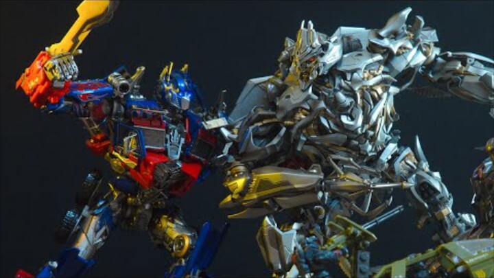 Transformers - Peak Showdown, si kecil menjadi protagonis. .