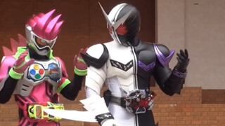 Exaid: Aku galak sekali, sepertinya senior akan memukulku.