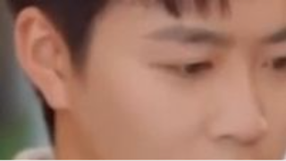 เขาแต่งงานกับผู้หญิงคนหนึ่ง สิ่งที่เขาไม่คาดคิดก็คือว่าเธอเป็น CEO ของบริษัทที่เขาทำงานอยู่