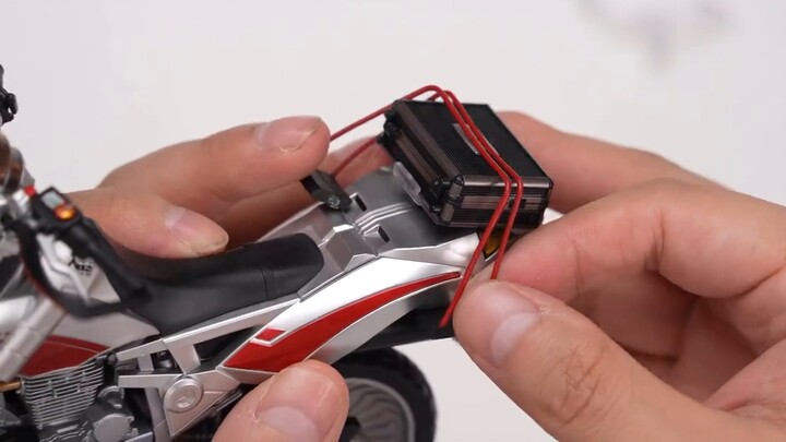 Saya hampir lupa tentang Kamen Rider dan sepeda motor! Uji Coba Unboxing Bandai SHF Mobile Pegasus