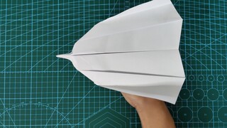 Bậc thầy máy bay giấy John Collins Máy bay giấy cổ điển, Cobra Maneuvering Paper Plane