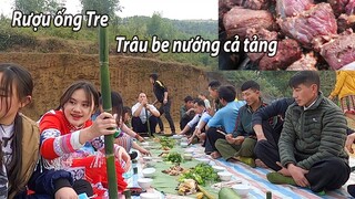 Ẩm thực trong hội Gầu Tào toàn món ngon - Rượu ống tre - trâu be nướng cả tảng