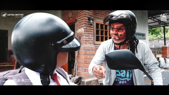 Sing ada nak ngadep tendas.. De aksi mesuah nyelep..