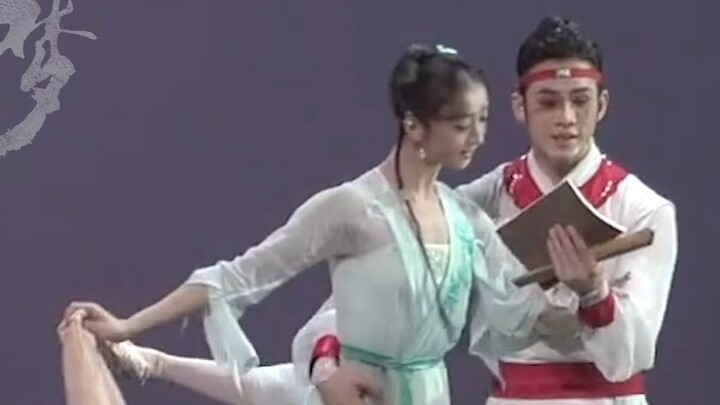 Ballet "Dream of Red Mansions" Baoyu and Daiyu read the West Chamber together! Look who appears in t