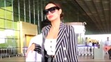 HOT 🥵 Malaika Arora 😍 Spotted At Mumbai Airport 💥 #Shorts