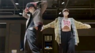 Tautan yang sangat indah! Ruang latihan tari "Kick Back" LISA dan 'V'TEN dirilis! ! !