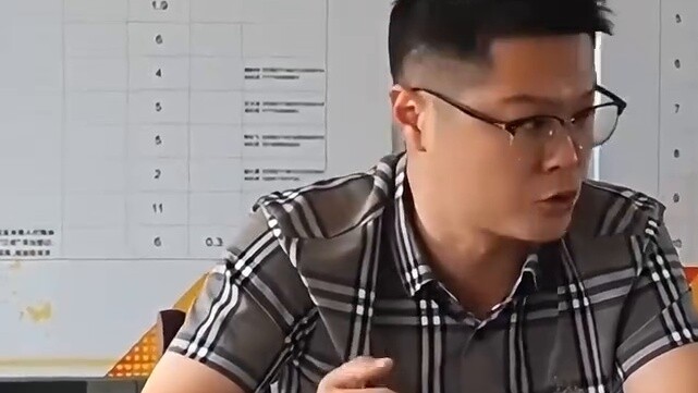Bộ phim tài liệu quy mô lớn "Nhìn sinh viên đại học đối phó với nạn bắt nạt ở làng" vẫn tiếp tục đượ