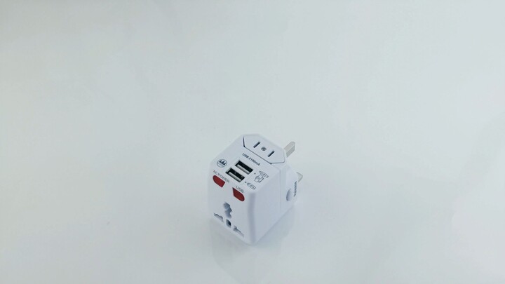 Wonplug Dual USB  World travel adapter with 2 LED light