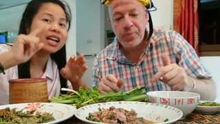 ทำตับหวาน ซุปหน่อไม้บลวกผักให้ฝรั่งกิน Spicy Liver Salad Bamboo Salad