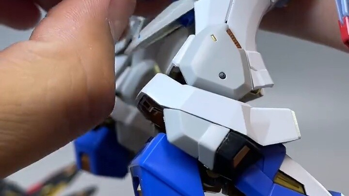 Would you choose the MG quality at the price of PG? MGEX Strike Freedom Gundam sharing! !