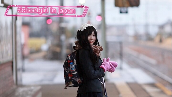 Schoolgirl waiting for train in japan 🤗🤗