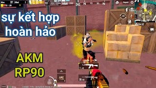 PUBG Mobile - Review AKM Mùa 19 Cực Đẹp | Gặp Team Có Phong Cách Bắn Giải Đấu Khiến Lộc Bất Lực