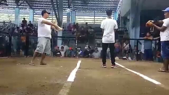 sarasa vs pula sarasa saten jan Ang laki Ng kalaban