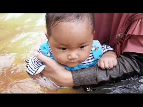 First Baby Swim || Funny‼️