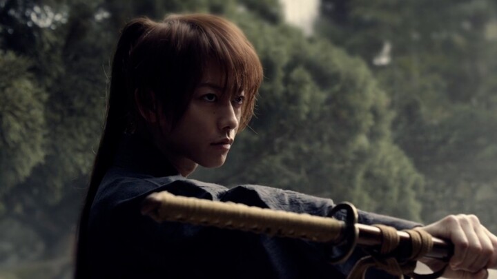 [Rurouni Kenshin] Khi ta rút kiếm, không ai có thể đứng trước mặt ta!