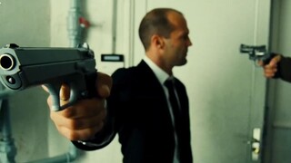 [James Bond] Agen top dikelilingi oleh gangster