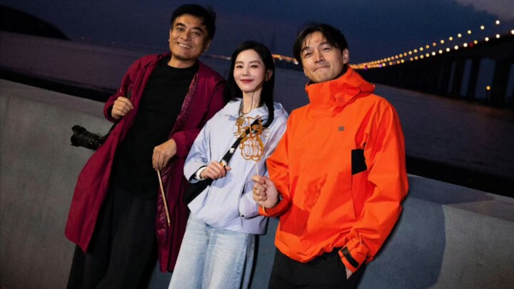Hu Ge dan Liu Shishi datang ke Pulau Jintang di Zhejiang untuk menjelajahi jejak berang-berang