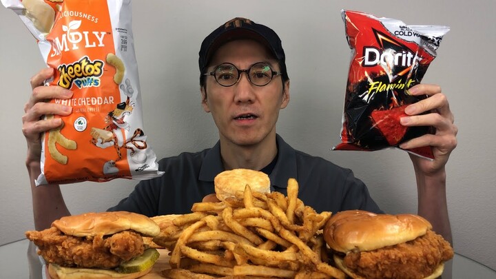 POPEYES Chicken Sandwich & Cajun Fries POPEYES MUKBANG  + HOT DORITOS, CHEETOS & CHEEDAR CHEESE